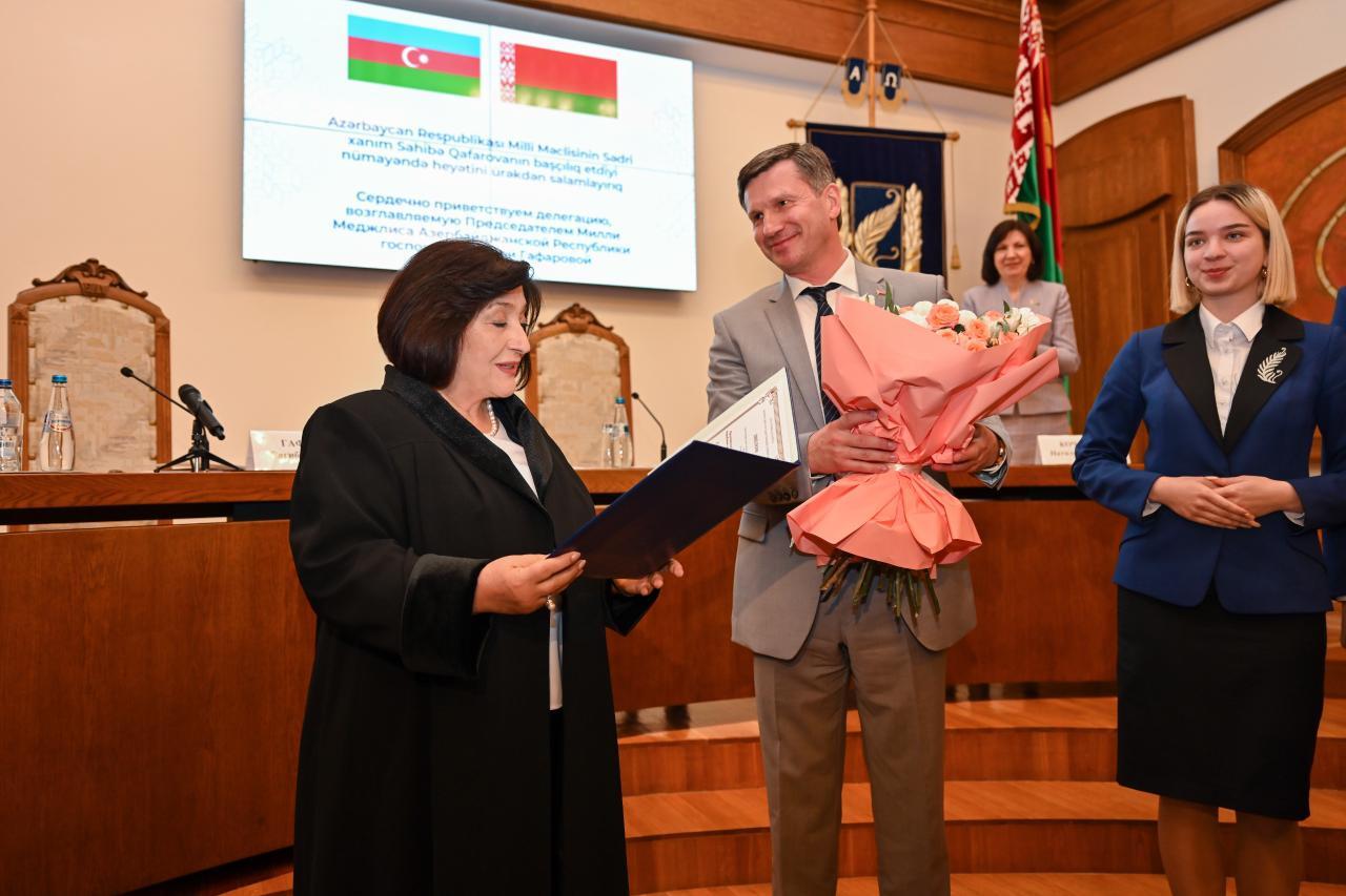 Sahibə Qafarovaya Belarus Dövlət Universitetinin Fəxri professoru adı verilib