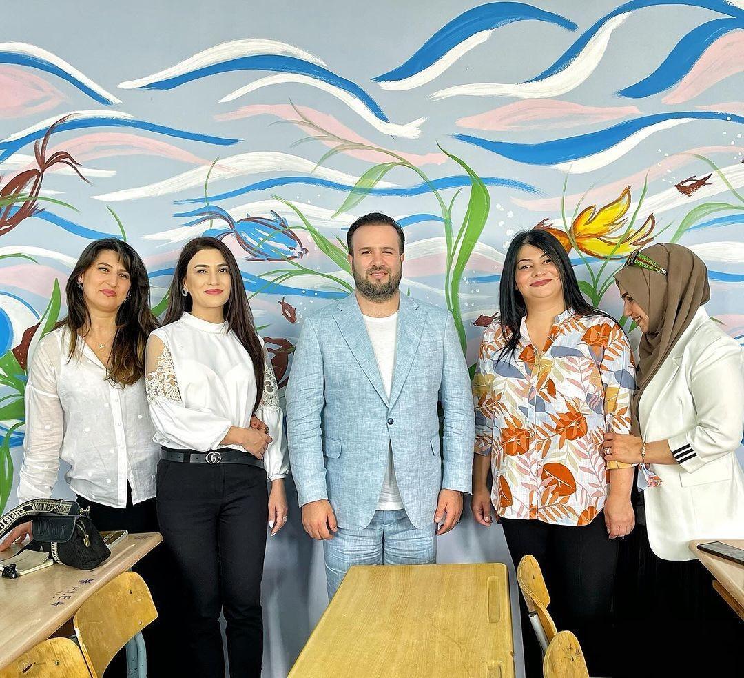 Elnur 25 il sonra sinif yoldaşları ilə