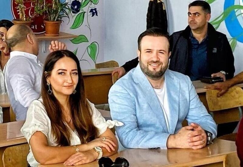 Elnur 25 il sonra sinif yoldaşları ilə