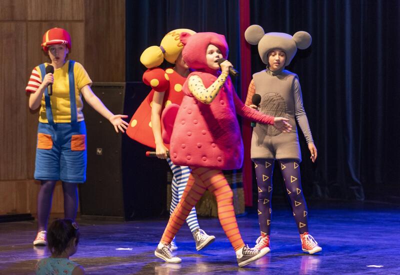 Шесть любимых персонажей стали источником веселья в Баку