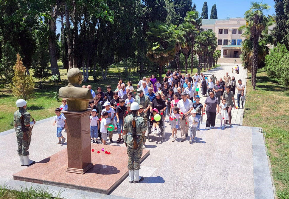 Milli Qurtuluş Günü münasibətilə Azərbaycan Ordusunda silsilə tədbirlər keçirilib