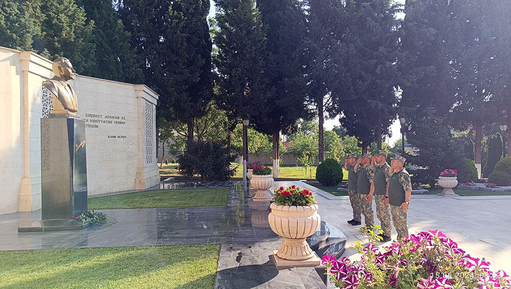 Milli Qurtuluş Günü münasibətilə Azərbaycan Ordusunda silsilə tədbirlər keçirilib