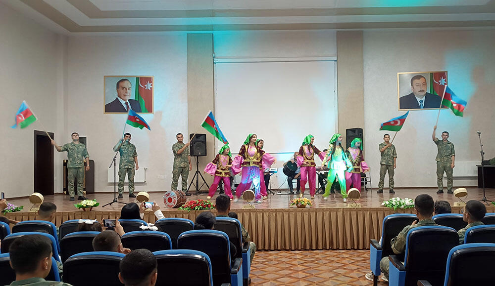 Milli Qurtuluş Günü münasibətilə Azərbaycan Ordusunda silsilə tədbirlər keçirilib