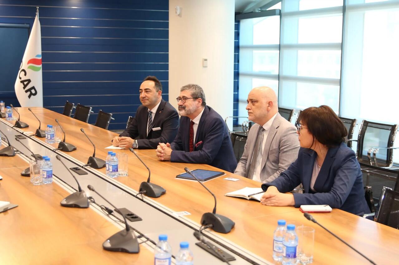 SOCAR-ın vitse-prezidenti Sabancı Universitetinin rektoru ilə görüşüb