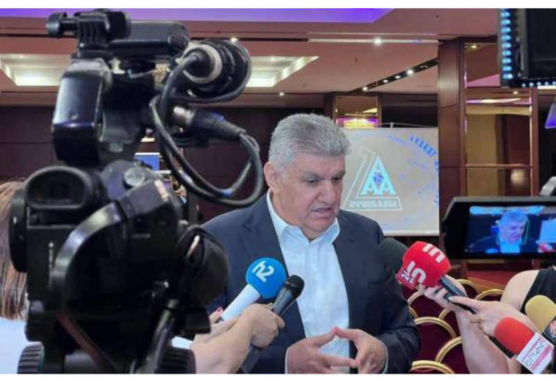Скулеж Ара Абрамяна на сходке реваншистов в Ереване