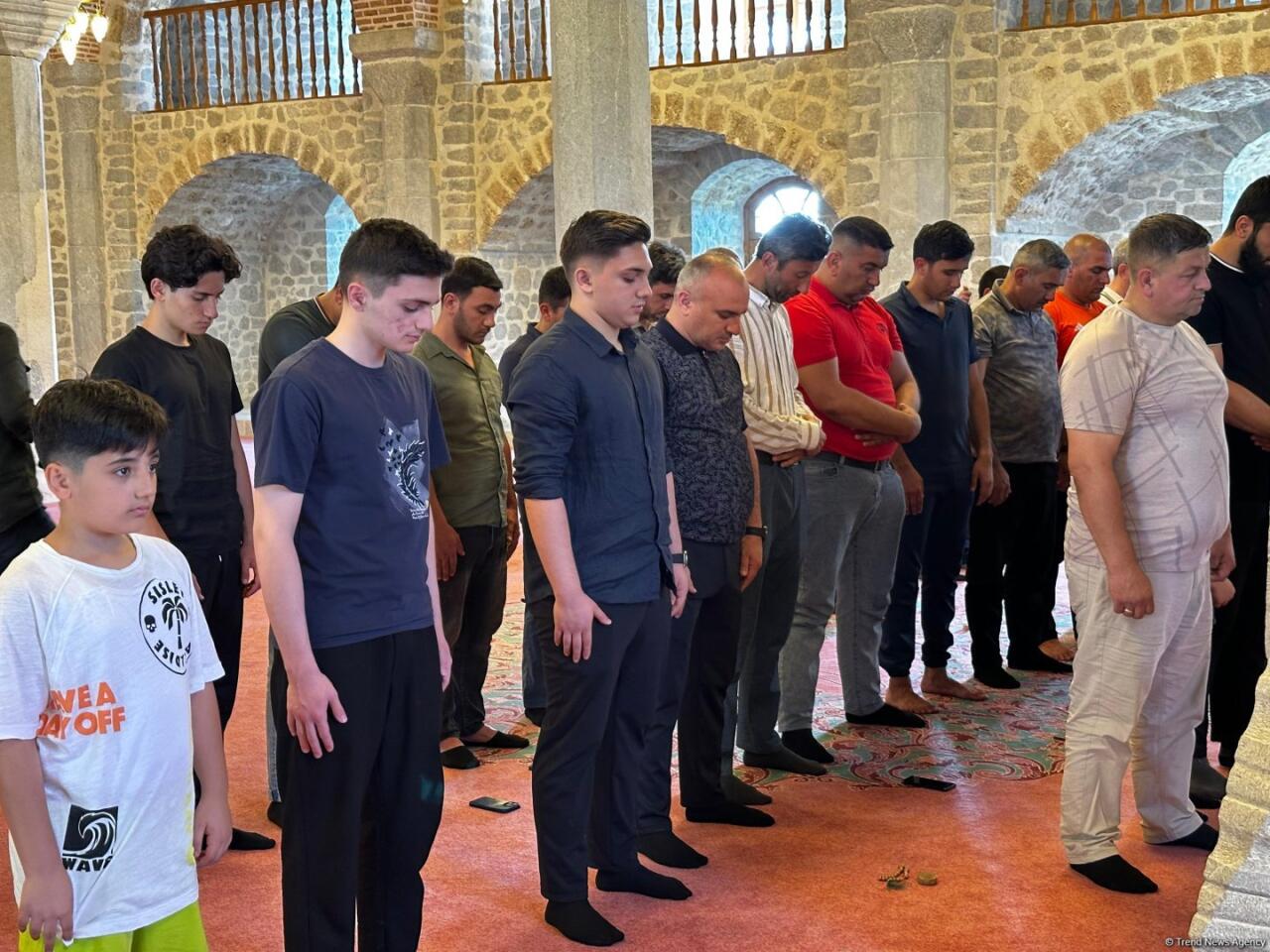 В Шуше совершен праздничный намаз