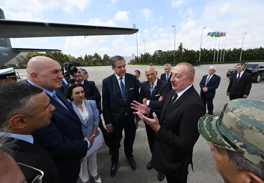 Президенту Ильхаму Алиеву представлен военно-транспортный самолет производства итальянской компании Leonardo