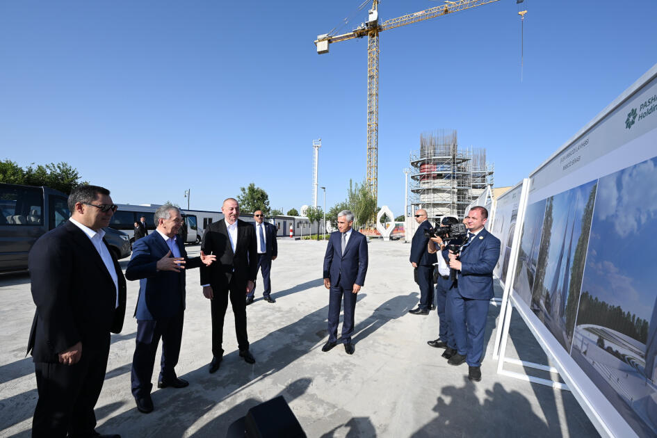 Azərbaycan, Özbəkistan və Qırğızıstan Prezidentləri Şuşada birinci yaşayış kompleksində və Aşağı Gövhər Ağa məscidində olub, şəhəri gəziblər