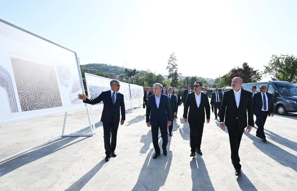 Azərbaycan, Özbəkistan və Qırğızıstan Prezidentləri Şuşada birinci yaşayış kompleksində və Aşağı Gövhər Ağa məscidində olub, şəhəri gəziblər
