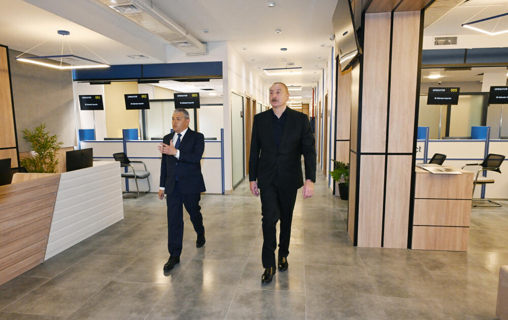 Prezident İlham Əliyev Şuşada Dövlət Xidmətləri Mərkəzinin əsaslı təmirdən sonra açılışında iştirak edib