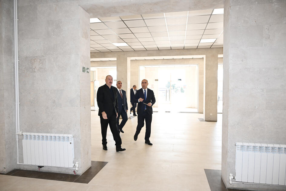 Президент Ильхам Алиев ознакомился с работами, проделанными в Карабахском университете в Ханкенди