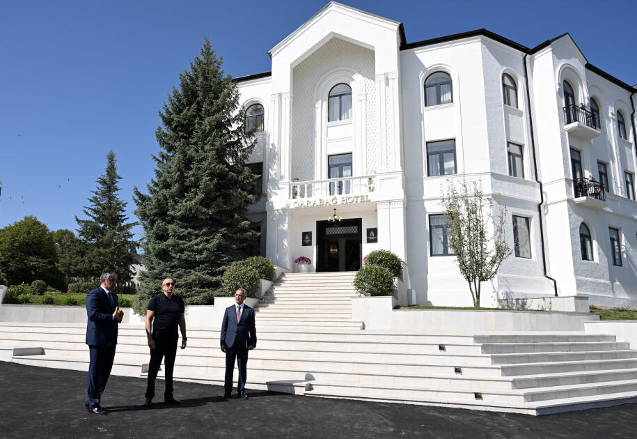 Президент Ильхам Алиев принял участие в открытии в городе Ханкенди отеля «Карабах»