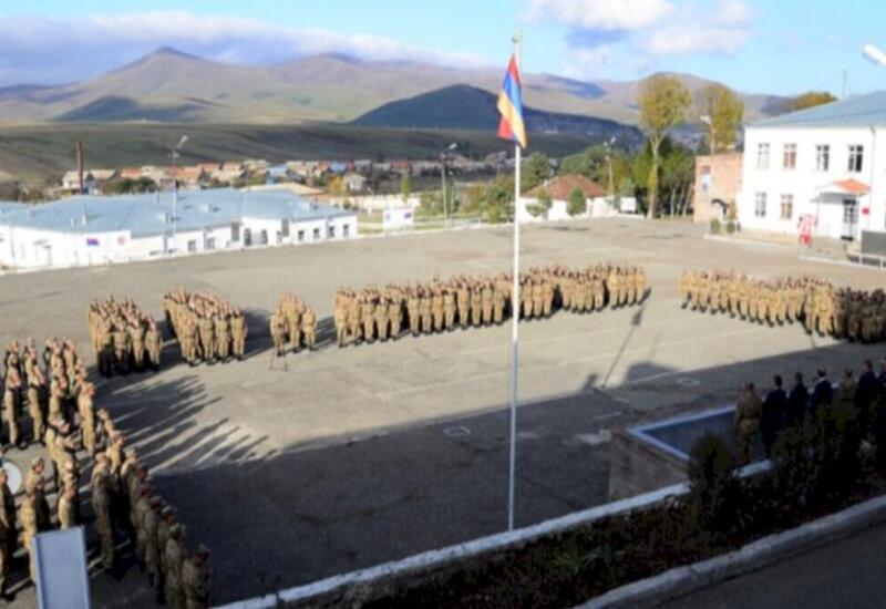 Ermənistanda hərbi hissəyə hücum edildi