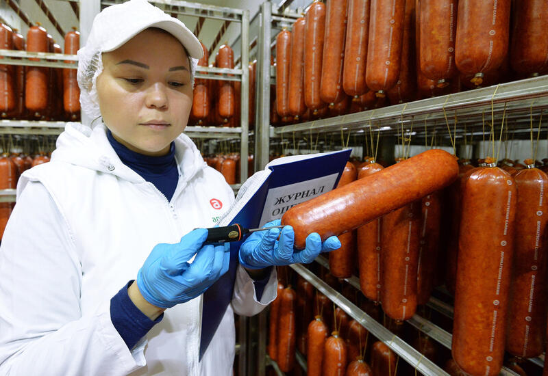 Биолог объяснила, чем опасен «мясной клей» для здоровья человека