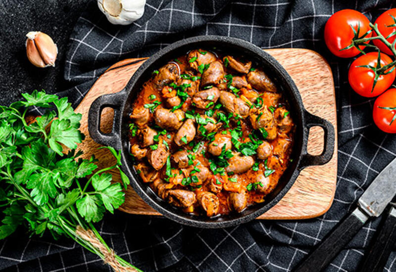 Жена самого голодного американца показала, как готовит ему новую порцию ужина