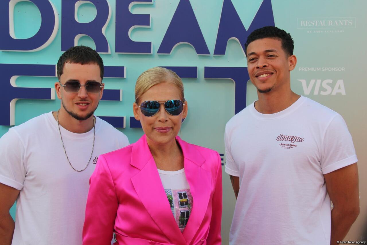 Bosson и другие звезды на красной дорожке Dream Fest в Баку