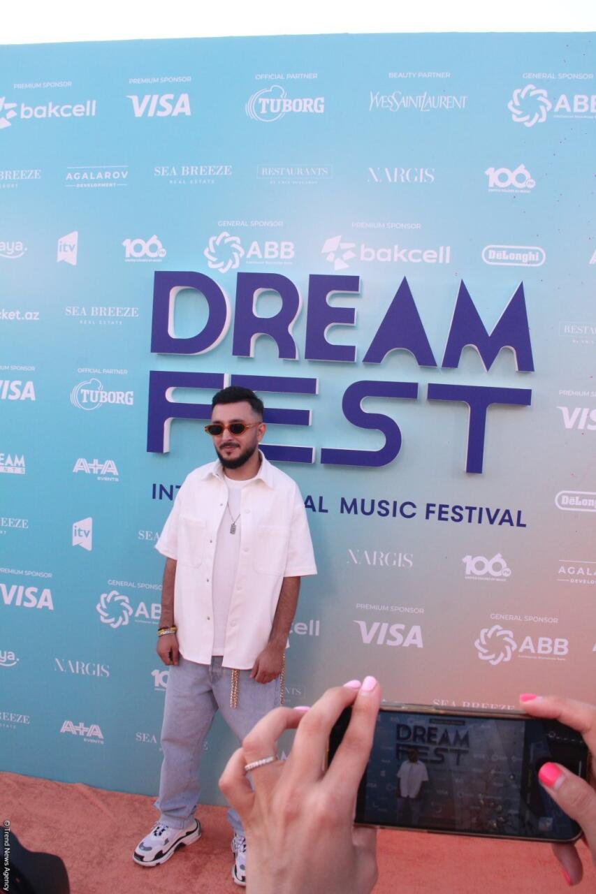 Bosson и другие звезды на красной дорожке Dream Fest в Баку