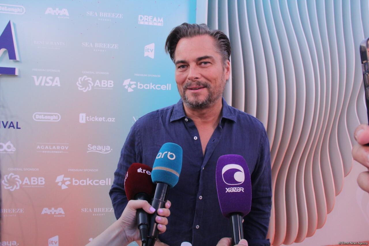 Bosson и другие звезды на красной дорожке Dream Fest в Баку