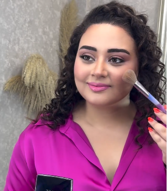 Almaxanım Əhmədlidən