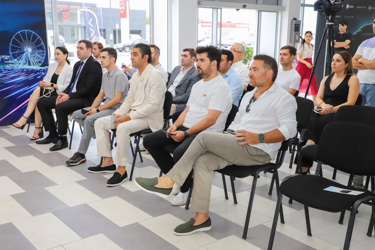 Автомобиль высокого класса Avatr официально в Азербайджане!