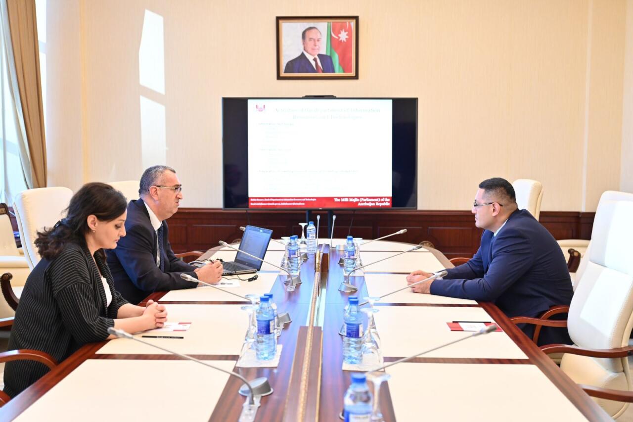 Делегация Сената парламента Казахстана побывала в Милли Меджлисе