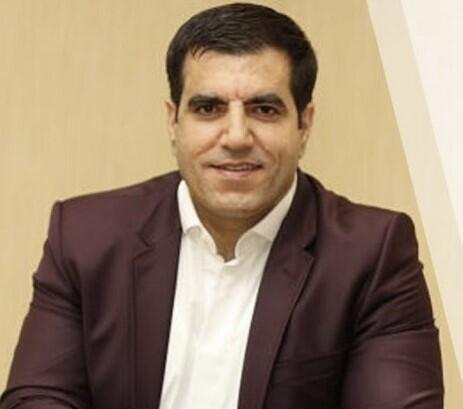 Şirkətin pullarını müğənnilərə xərclədi, müflis oldu