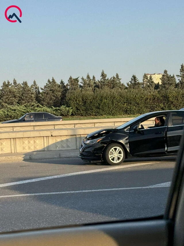 Крупное ДТП в центре Баку