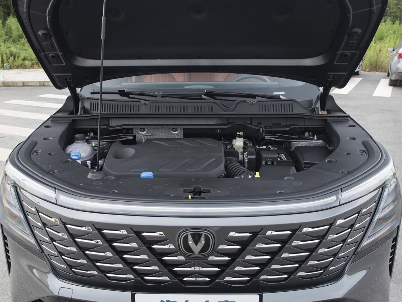 Новый кроссовер от Changan