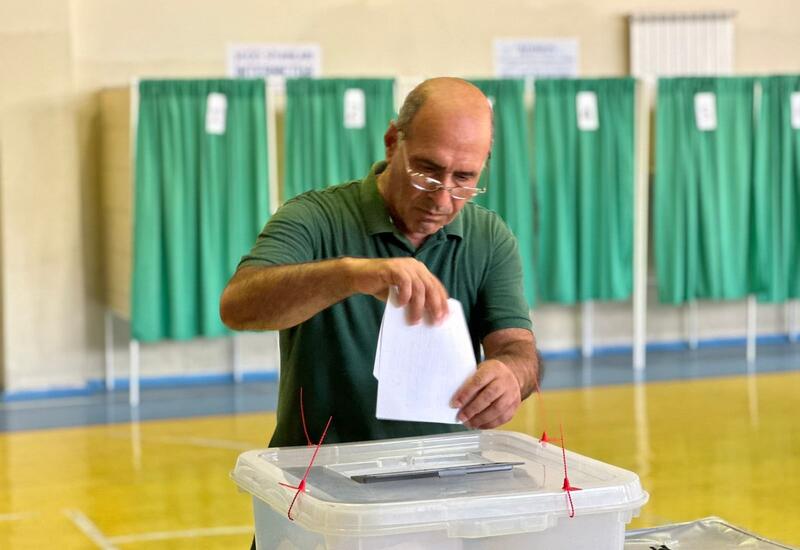 35 saylı məntəqədə 200-dən çox şəxs səs verib