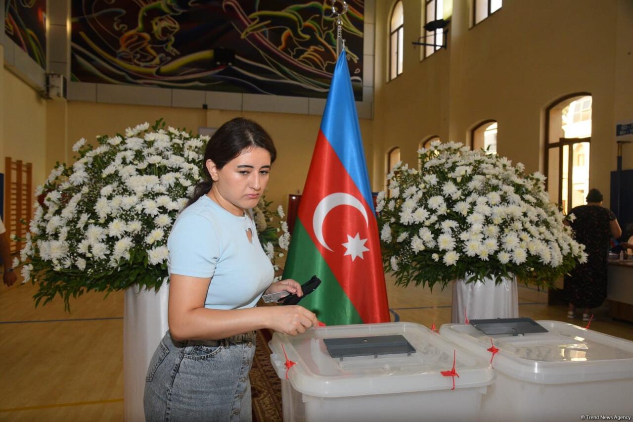 Məntəqələrdə ilk dəqiqələrdən seçici aktivliyi müşahidə olunur