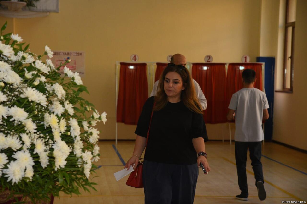 Məntəqələrdə ilk dəqiqələrdən seçici aktivliyi müşahidə olunur