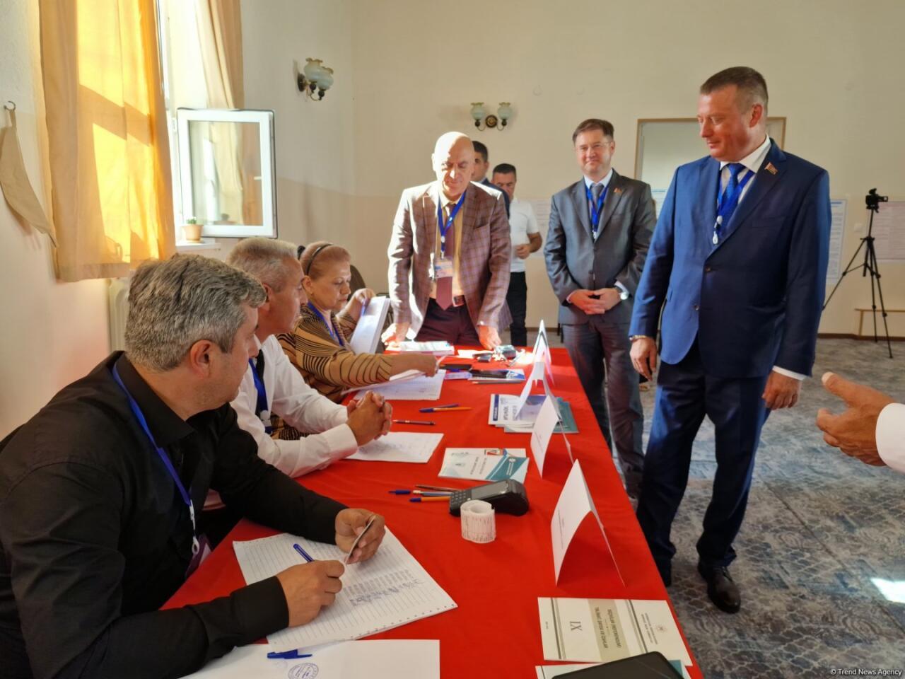 Белорусские наблюдатели ознакомились с процедурой голосования в Ханкенди