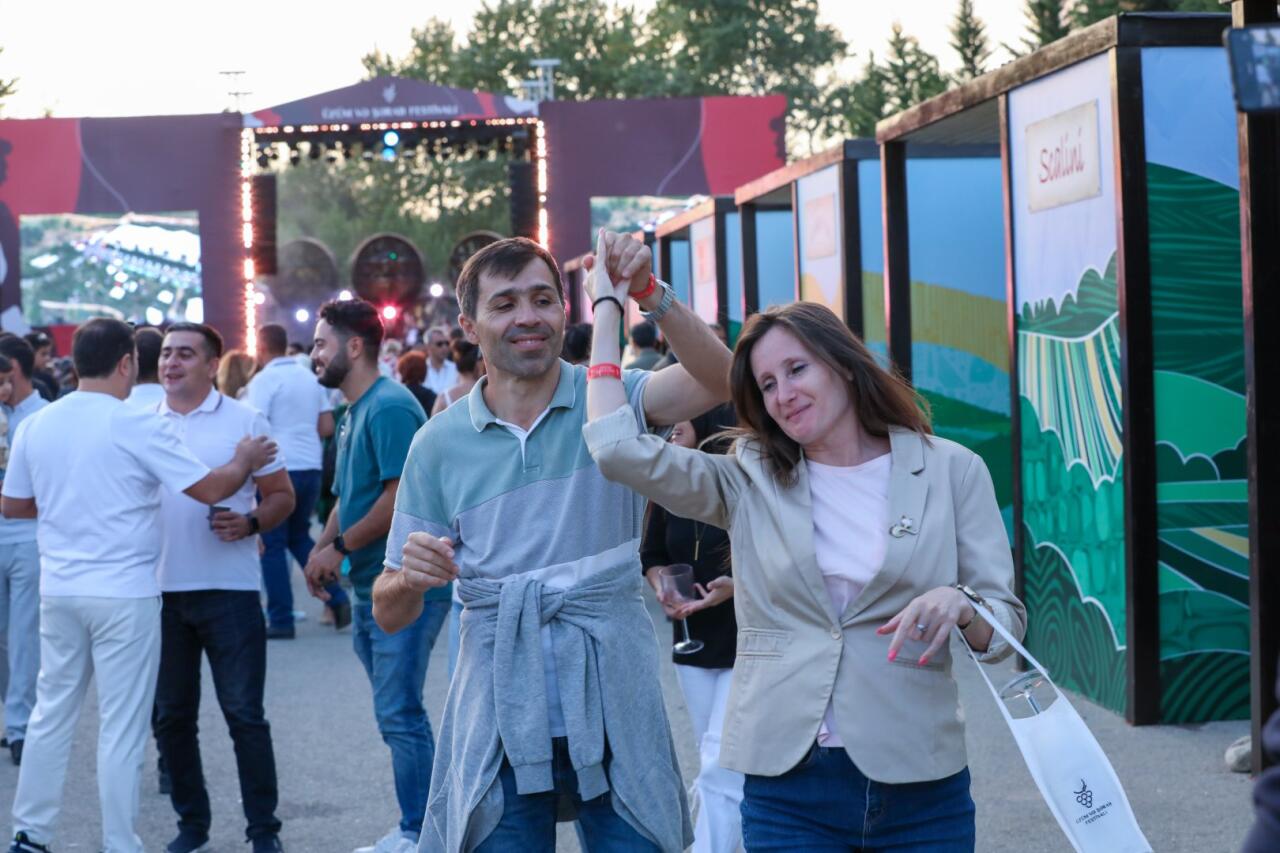 Фестиваль винограда и вина в Шамахы