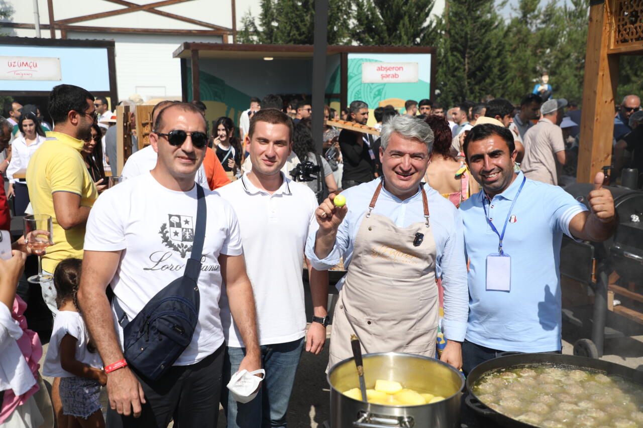 Фестиваль винограда и вина в Шамахы
