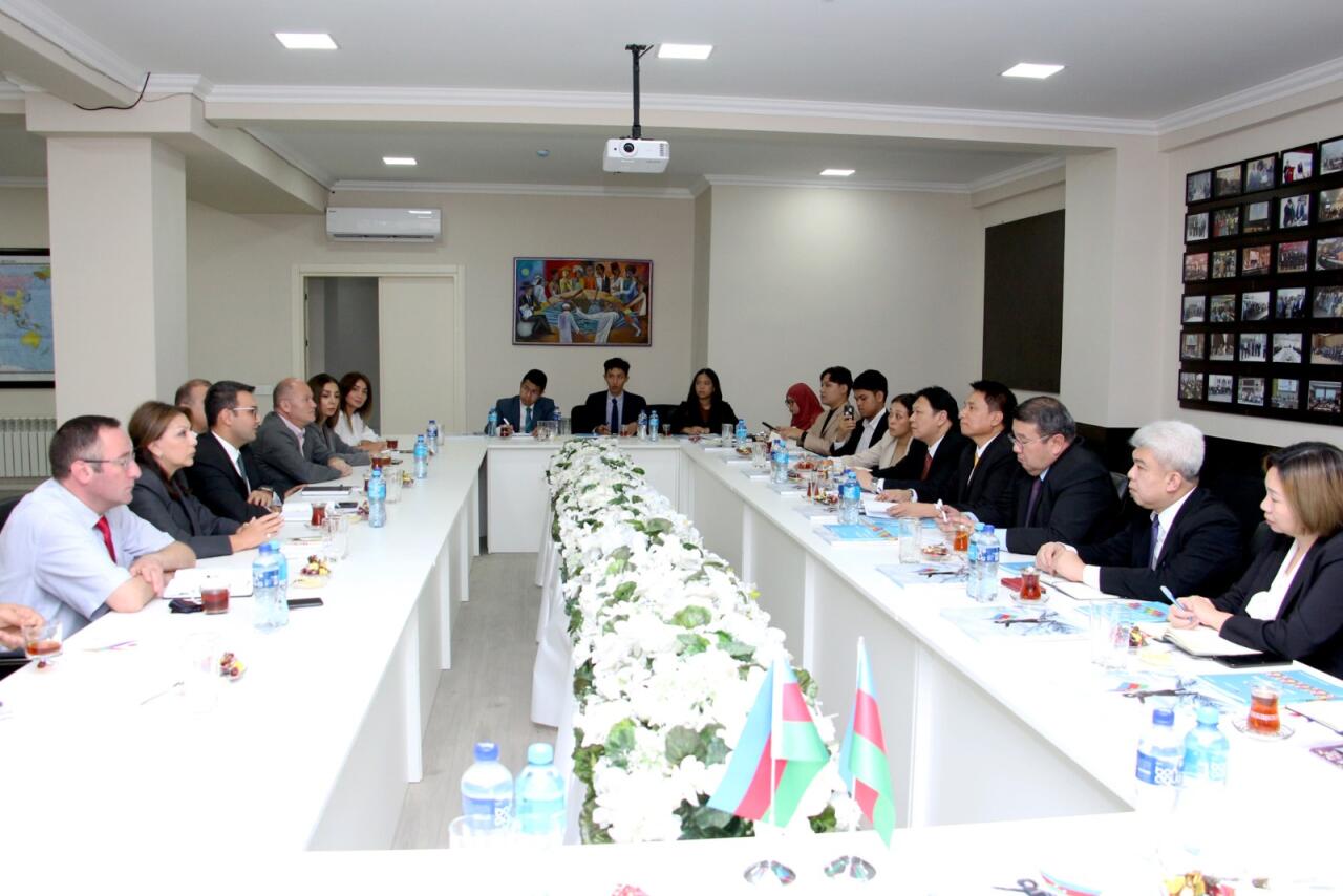Tailand Krallığının XİN-in nümayəndə heyəti Multikulturalizm Mərkəzində olub