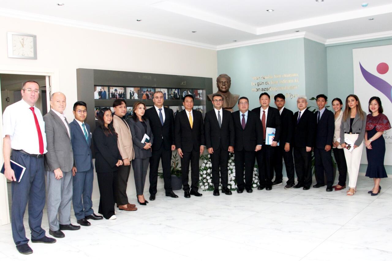 Tailand Krallığının XİN-in nümayəndə heyəti Multikulturalizm Mərkəzində olub