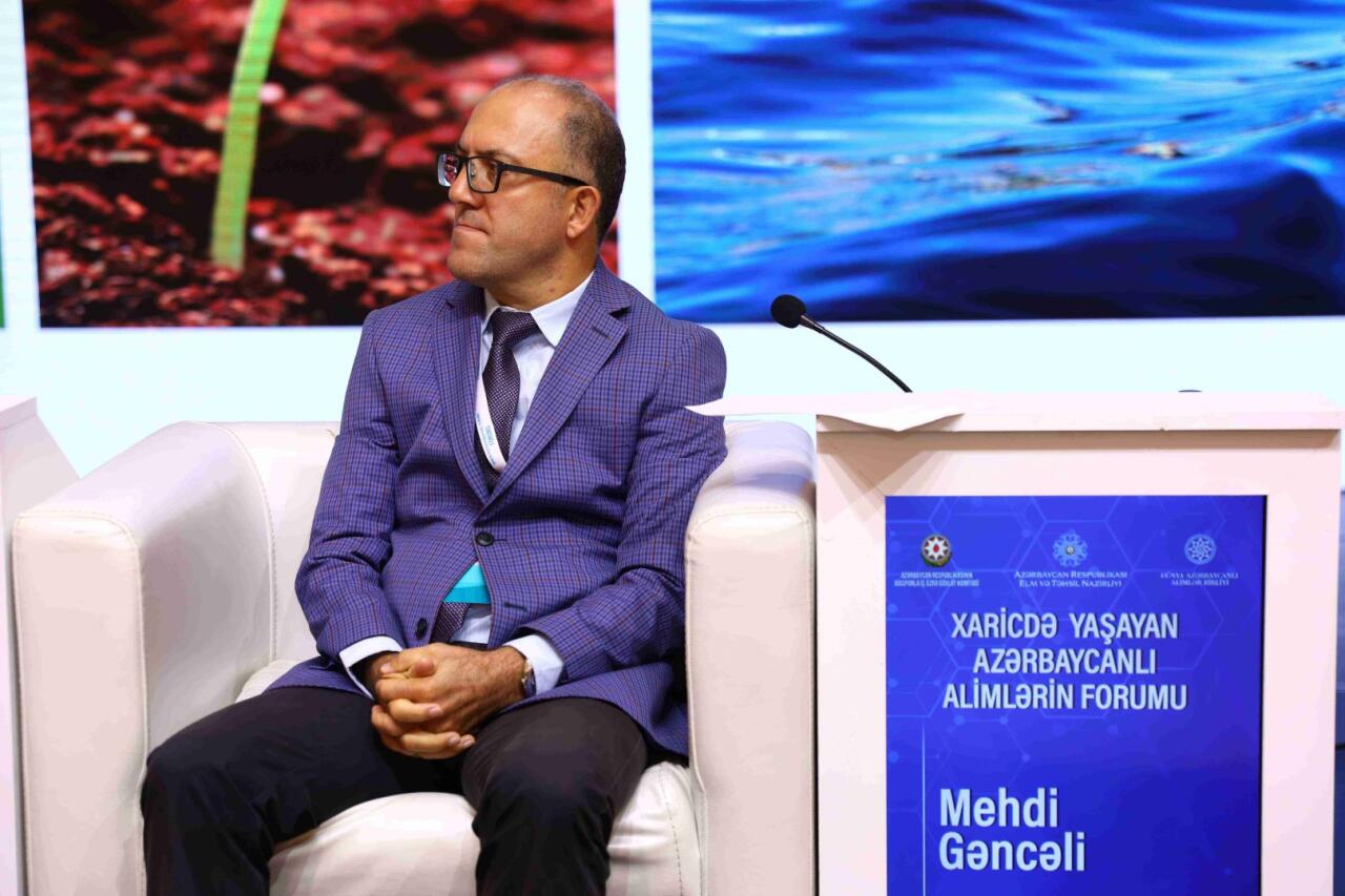 Xaricdə Yaşayan Azərbaycanlı Alimlərin Forumu öz işini sessiyalarla davam etdirir