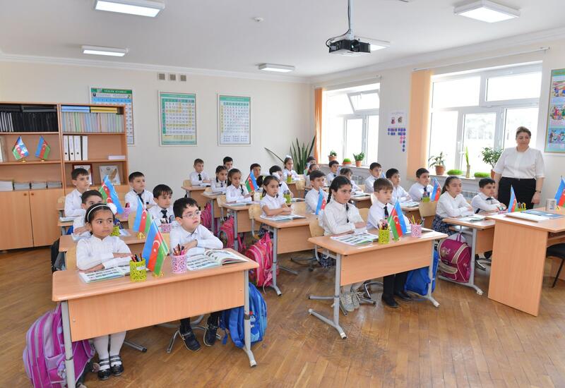 В школах Баку перенесли весенние каникулы