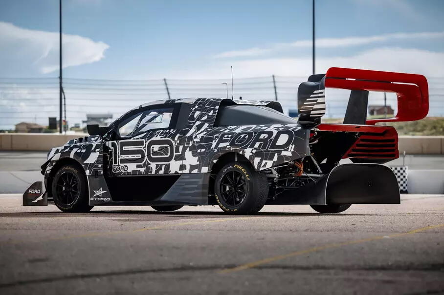 Ford показал безумный электрический пикап F-150 для Пайкс-Пик