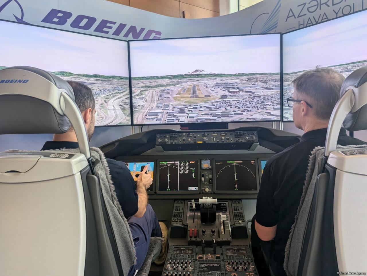 Dreamliner от AZAL и Boeing - испытайте себя в роли пилота на симуляторе