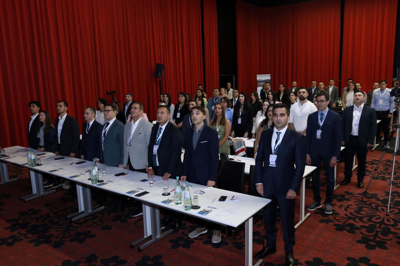 Almaniyada Yaşayan Azərbaycanlı Həkimlərin III Forumu keçirilir