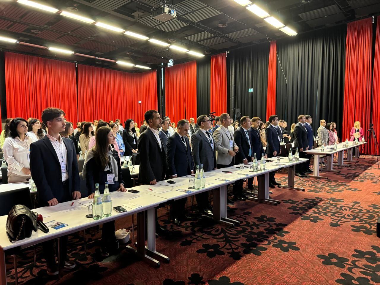 Almaniyada Yaşayan Azərbaycanlı Həkimlərin III Forumu keçirilir