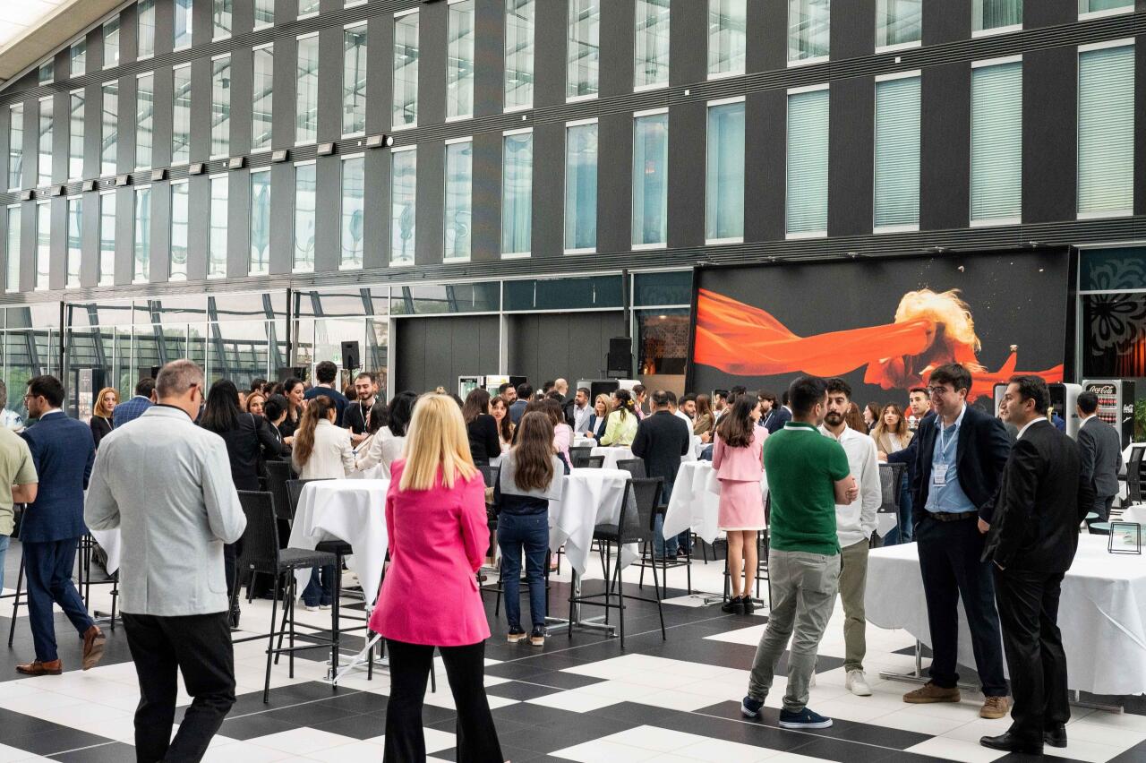 Almaniyada Yaşayan Azərbaycanlı Həkimlərin III Forumu keçirilir