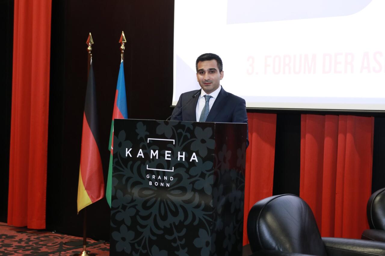 Almaniyada Yaşayan Azərbaycanlı Həkimlərin III Forumu keçirilir