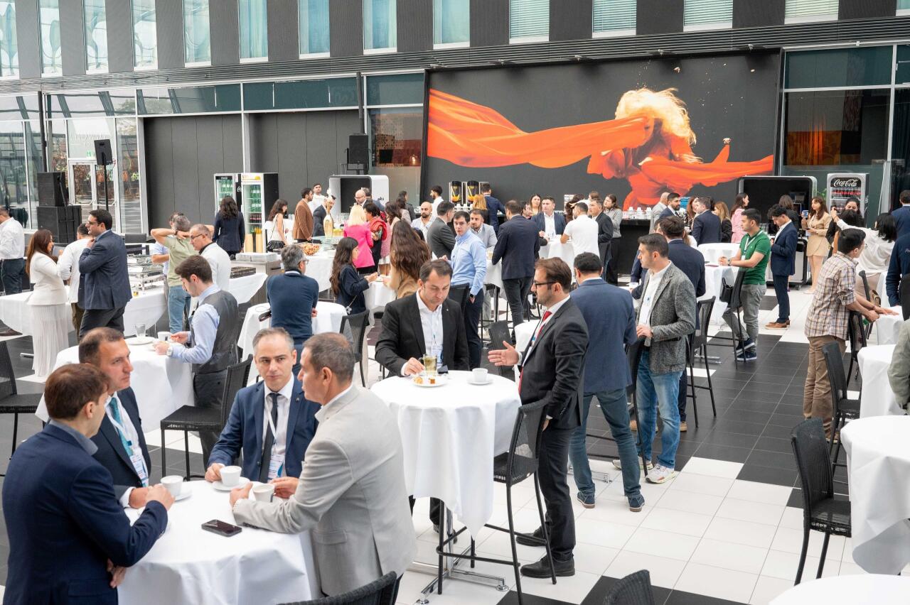 Almaniyada Yaşayan Azərbaycanlı Həkimlərin III Forumu keçirilir