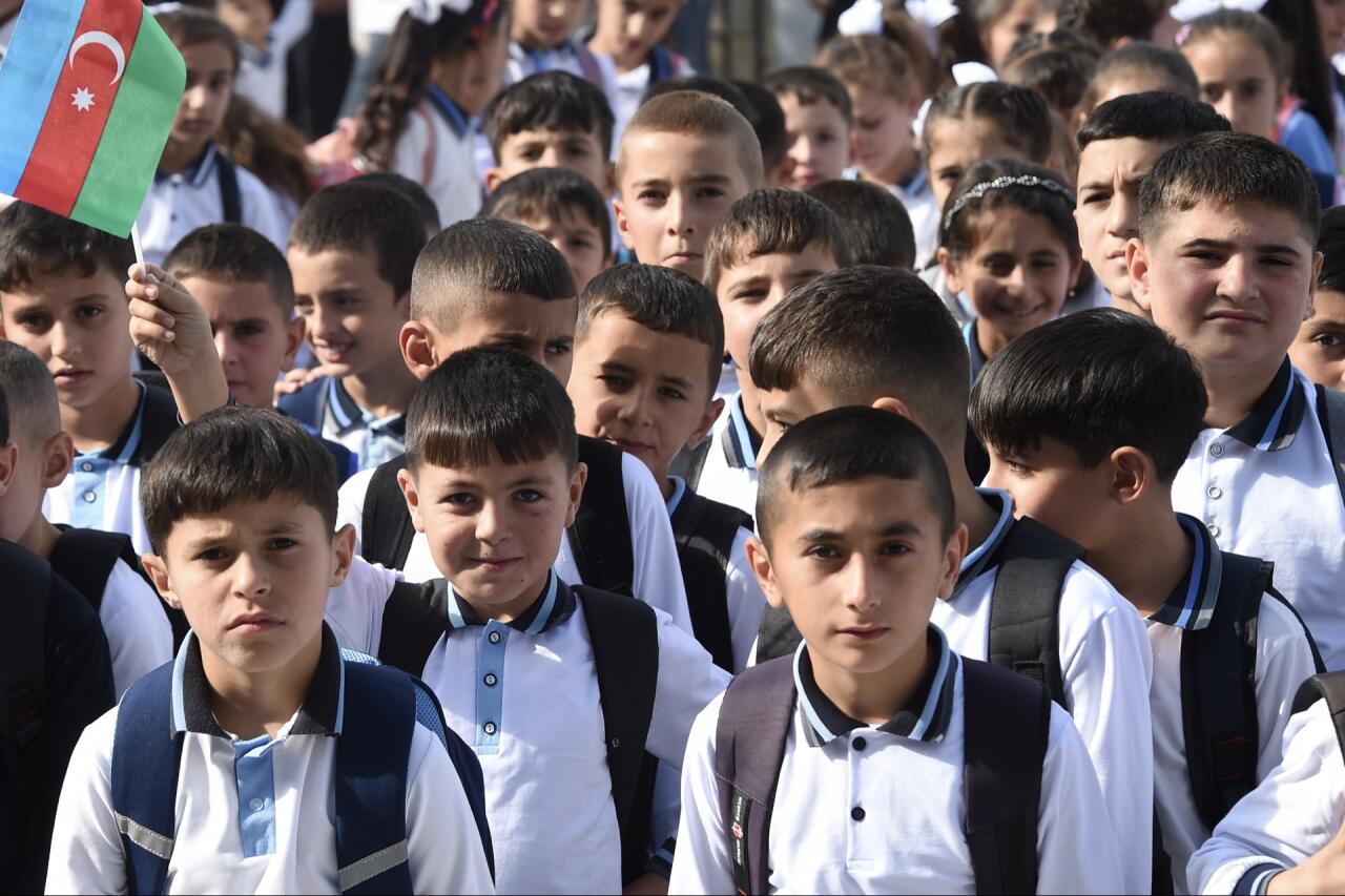 Şamaxının Bağırlı kəndində Heydər Əliyev Fondu tərəfindən inşa olunan yeni məktəb binası istifadəyə verilib