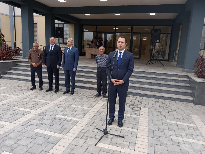 Подарок Фонда Гейдара Алиева учащимся села Аранлы Имишлинского района к новому учебному году