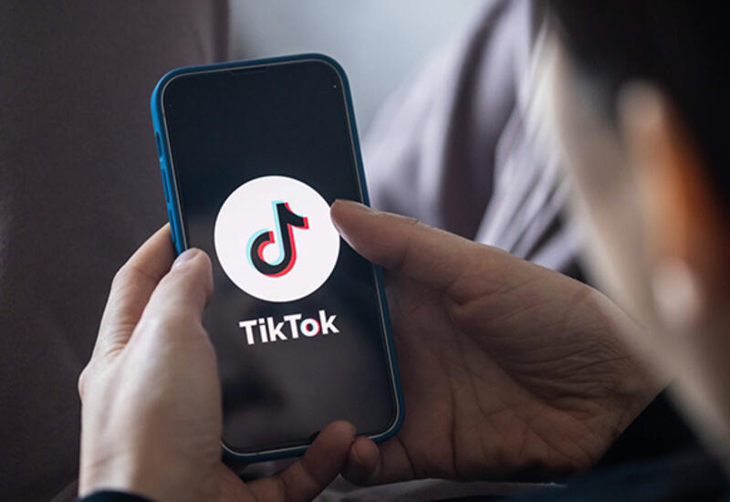 Azərbaycanda məktəblərdə TikTok platformasına çıxış bloklanıb
