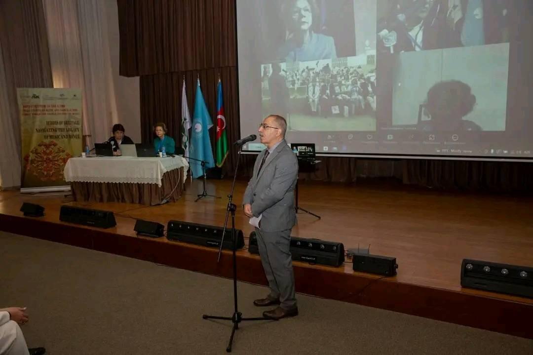 Праздник музыки перед Азербайджанской национальной консерваторией