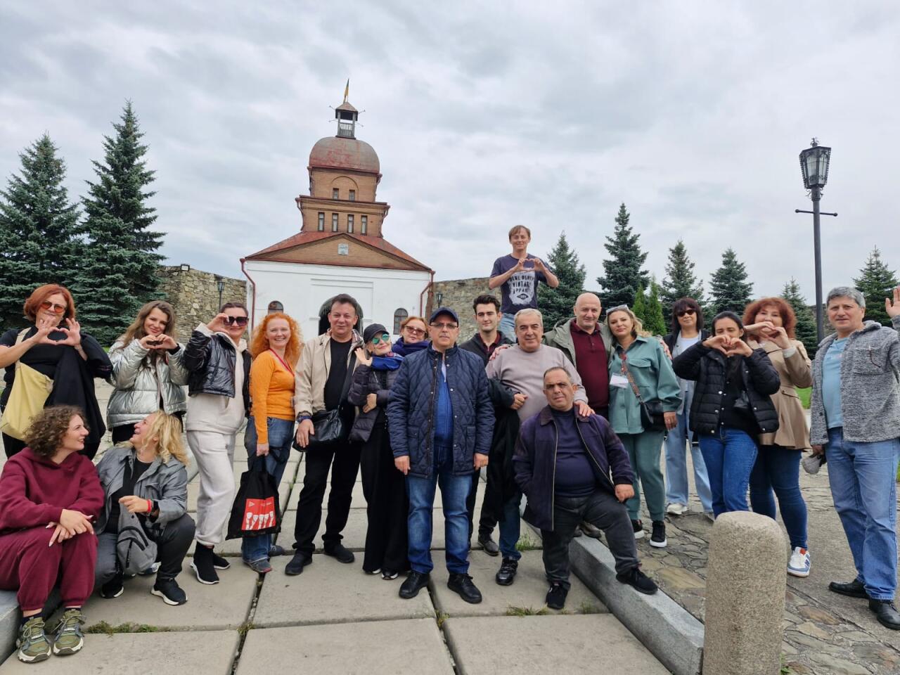 Триумфальные гастроли Азербайджанского русского драматического театра в Сибири